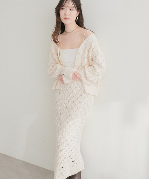 natural couture(ナチュラルクチュール)の「【6/12~6/14限定受注販売】前後2WAYケーブル編みニット(ニット/セーター・レディース・チャコールグレー/ブラック/アイボリー/ボルドー・FREE)」の12枚目の写真