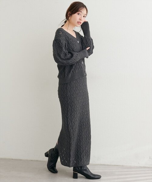 natural couture(ナチュラルクチュール)の「【6/12~6/14限定受注販売】前後2WAYケーブル編みニット(ニット/セーター・レディース・チャコールグレー/ブラック/アイボリー/ボルドー・FREE)」の21枚目の写真