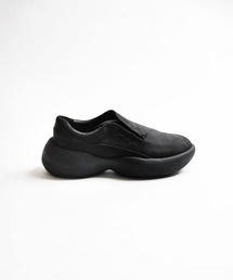 VEIN  | COW LEATHER NUBUCK OVAL SOLE TRAINER(スニーカー)