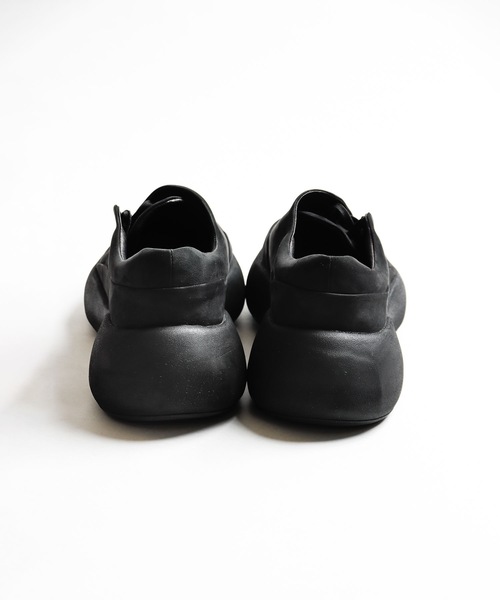 VEIN （ヴェイン）の「COW LEATHER NUBUCK OVAL SOLE TRAINER（スニーカー・メンズ・ブラック・41/42/43）」の5枚目の写真