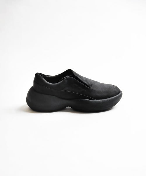 VEIN （ヴェイン）の「COW LEATHER NUBUCK OVAL SOLE TRAINER（スニーカー・メンズ・ブラック・41/42/43）」の4枚目の写真