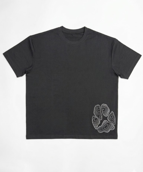 manu(マニュ)の「S-11E Hidden Path(Tシャツ/カットソー・メンズ・チャコールグレー/ライトブルー/ブラック・SMALL/MEDIUM/LARGE/X-LARGE)」の6枚目の写真