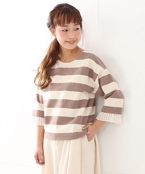 Ray BEAMS（レイビームス）の「Ray BEAMS / ボーダー プリーツ カフス プルオーバー（Tシャツ/カットソー・レディース・ブラック/ベージュ・ONE SIZE）」の2枚目の写真