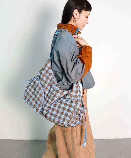 Three Four Time(スリーフォータイム)の「【casselini】ラウンドBIGショルダー(ショルダーバッグ・レディース・ブラック/ブルー系その他/シルバー・FREE)」の11枚目の写真
