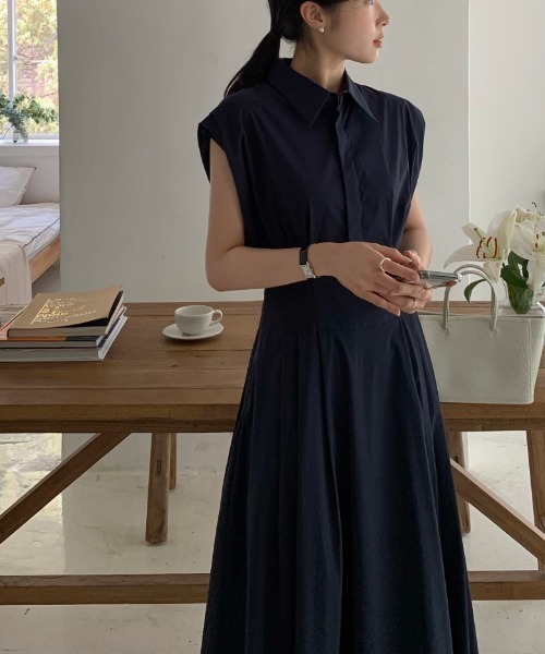 FAVORITO(ファヴォリート)の「ノースリーブシャツワンピース(シャツワンピース・レディース・ホワイト/ダークブルー・F)」の17枚目の写真