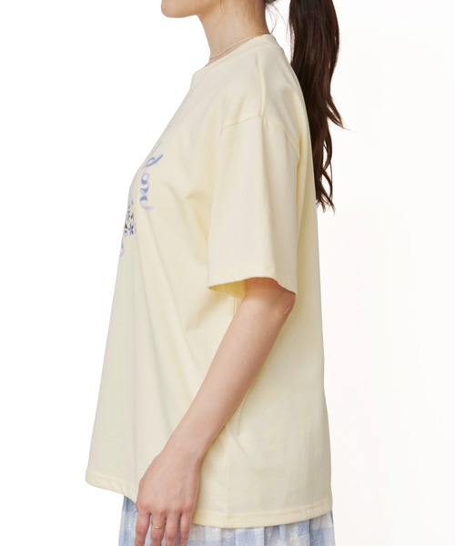 Cath Kidston(キャスキッドソン)の「オーバーサイズTシャツ Flower Bunch(Tシャツ/カットソー・レディース・ホワイト/ライトピンク/ライトイエロー/サックスブルー/ネイビー・FREE)」の18枚目の写真