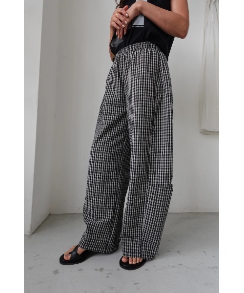 TRUNC(トランクエイティーエイト)の「Check Curve Pants(その他パンツ・レディース・ブラック/ブルー・FREE)」の3枚目の写真