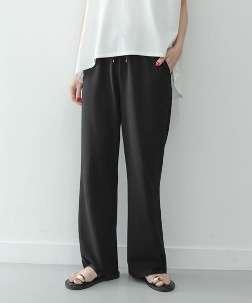 URBAN RESEARCH Sonny Label(アーバンリサーチサニーレーベル)の「接触冷感ポンチイージーフレアパンツ(その他パンツ・レディース・ブラウン/ブラック・36/38)」の3枚目の写真