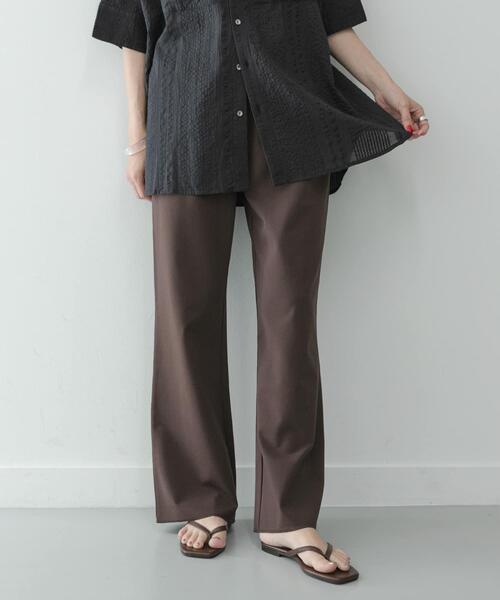 URBAN RESEARCH Sonny Label(アーバンリサーチサニーレーベル)の「接触冷感ポンチイージーフレアパンツ(その他パンツ・レディース・ブラウン/ブラック・36/38)」の12枚目の写真