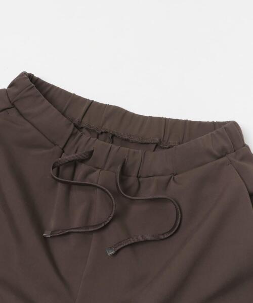 URBAN RESEARCH Sonny Label(アーバンリサーチサニーレーベル)の「接触冷感ポンチイージーフレアパンツ(その他パンツ・レディース・ブラウン/ブラック・36/38)」の14枚目の写真