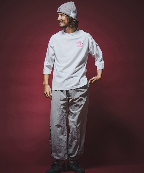 seventy seven(セブンティセブン)の「mlt5782- middle oz half sleeve t-shirt (funny arch) ラグランスリーブカットソー(7726W120)(Tシャツ/カットソー・メンズ・ホワイト/ブラック/ストーン・S/M/L/XL)」の11枚目の写真