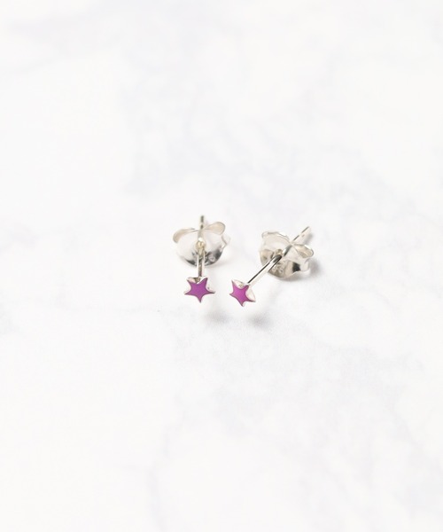 Chick（チック）の「【es】シルバー925　ミニ ドットピアス（ピアス（両耳用）・レディース・パープル系その他/レッド系その他/ブルー系その他/イエロー系その他/イエロー系その他2/レッド/ピンク/ブラック系その他2/ブルー系その他2/ブラック系その他/ブラック/ホワイト/ターコイズブルー・FREE）」の8枚目の写真