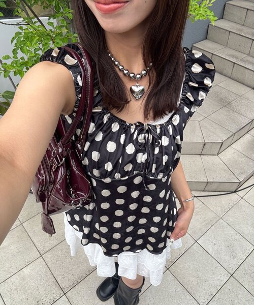 CIAOPANIC(チャオパニック)の「(ドット柄/花柄)ショルダーギャザーベロアビスチェ(Tシャツ/カットソー・レディース・ベージュ/レッド系その他/オレンジ/ブラック系その他/レッド/ブラック・ONE SIZE)」の22枚目の写真