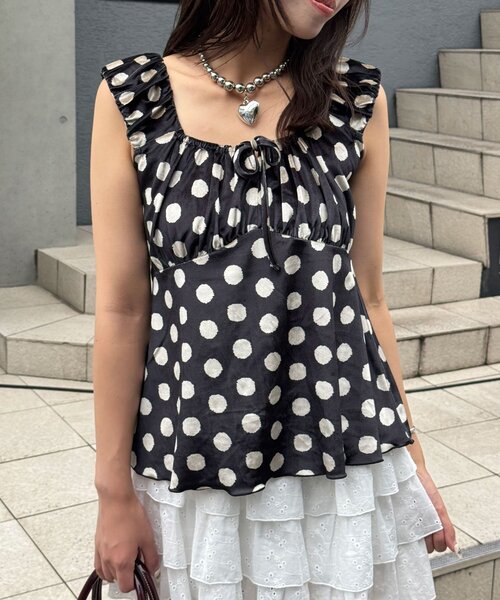 CIAOPANIC(チャオパニック)の「(ドット柄/花柄)ショルダーギャザーベロアビスチェ(Tシャツ/カットソー・レディース・ベージュ/レッド系その他/オレンジ/ブラック系その他/レッド/ブラック・ONE SIZE)」の10枚目の写真