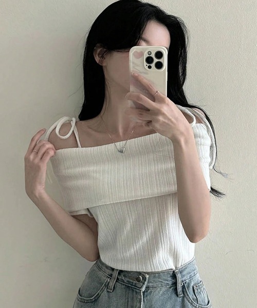 FREE STYLISTS(フリー スタイリスト)の「オフショルダー リボンタイ ニット トップス(Tシャツ/カットソー・レディース・ホワイト・M/S)」の4枚目の写真