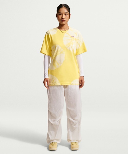 NIKE（ナイキ）の「NIKE ナイキ NSW S/S Tシャツ（Tシャツ/カットソー・レディース・サックスブルー/ペールイエロー・S/M/L/XL）」の3枚目の写真