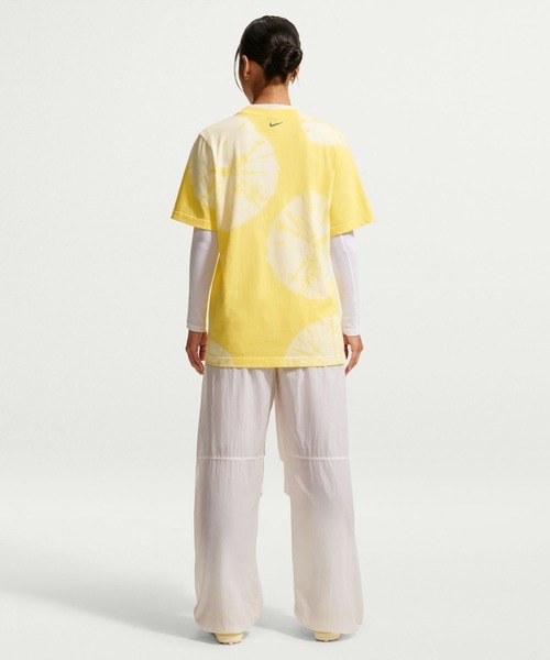 NIKE（ナイキ）の「NIKE ナイキ NSW S/S Tシャツ（Tシャツ/カットソー・レディース・サックスブルー/ペールイエロー・S/M/L/XL）」の4枚目の写真
