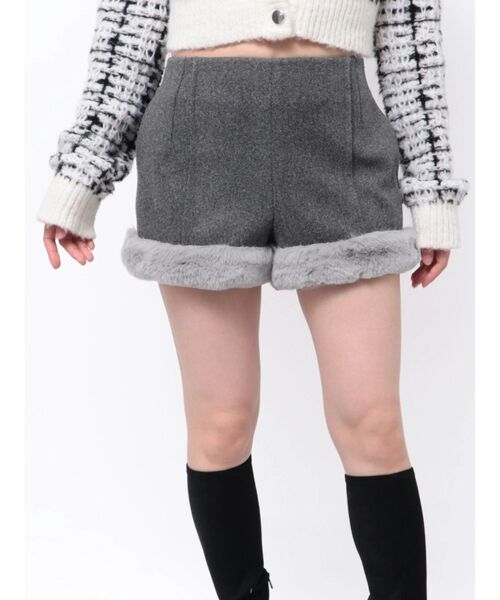 EATME(イートミー)の「フェイクファートリムショートパンツ(その他パンツ・レディース・アイボリー/グレー/ブラック・FREE)」の3枚目の写真