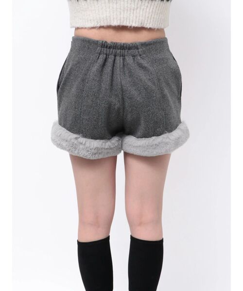 EATME(イートミー)の「フェイクファートリムショートパンツ(その他パンツ・レディース・アイボリー/グレー/ブラック・FREE)」の10枚目の写真