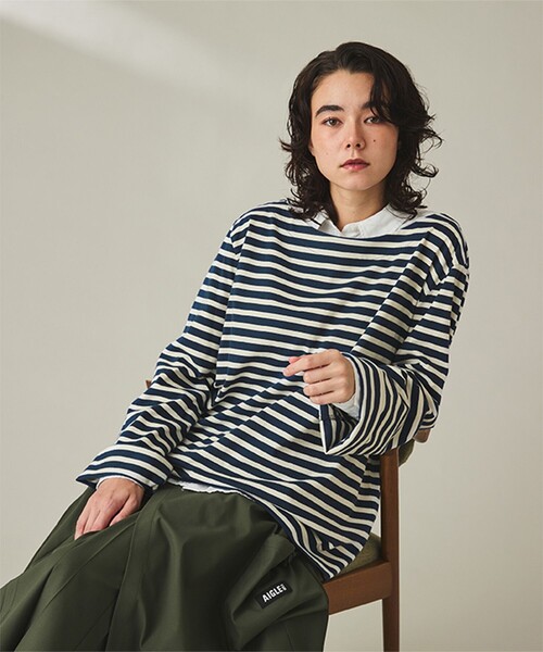 AIGLE(エーグル)の「ストライプ ボートネック ロングスリーブTシャツ(Tシャツ/カットソー・レディース・ブルー・L/M/S)」の2枚目の写真