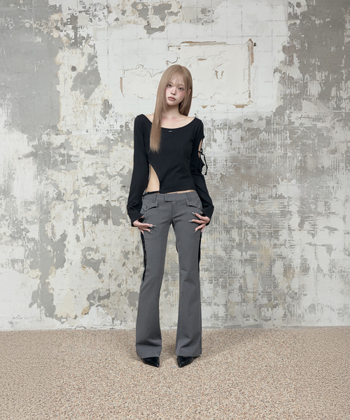 ETRE AU SOMMET(エトレオソメ)の「String Panel Point Long Sleeve (Black)(Tシャツ/カットソー・レディース・ブラック・FREE)」の5枚目の写真