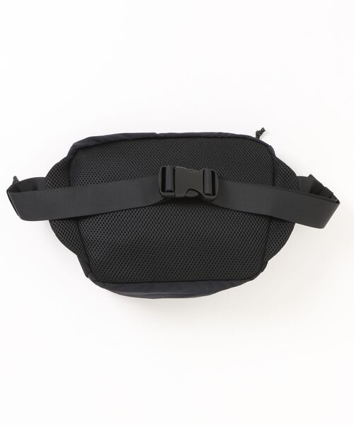 BEN DAVIS(ベンデイビス)の「LARGE WAIST BAG(ボディバッグ/ウエストポーチ・メンズ・ブラック/グレー/チャコールグレー・FREE)」の4枚目の写真