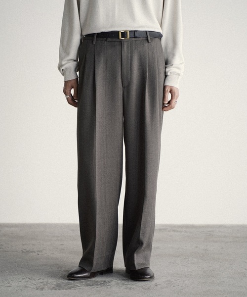 WYM LIDNM(ウィム バイ リドム)の「ANILINE LEATHER HOOK BELT(ベルト・メンズ・ブラック/ダークブラウン・M/L)」の4枚目の写真