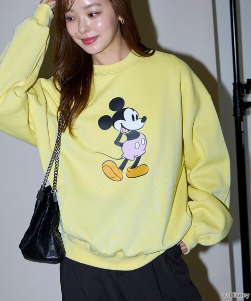 PUBLUX(パブリュクス)の「PUBLUX/パブリュクス Mickey Mouse/ミッキーマウス/ プリントスウェット 限定展開(スウェット・メンズ・チャコールグレー/イエロー/ブラウン/ライトグレー・SMALL/MEDIUM/LARGE)」の6枚目の写真