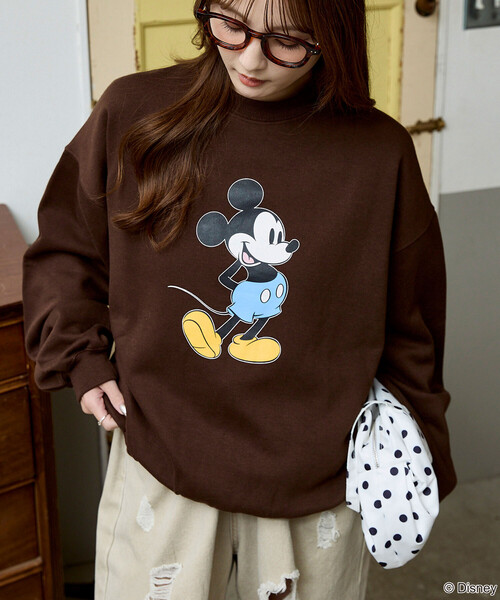 PUBLUX(パブリュクス)の「PUBLUX/パブリュクス Mickey Mouse/ミッキーマウス/ プリントスウェット 限定展開(スウェット・メンズ・チャコールグレー/イエロー/ブラウン/ライトグレー・SMALL/MEDIUM/LARGE)」の13枚目の写真