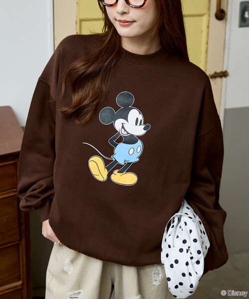 PUBLUX(パブリュクス)の「PUBLUX/パブリュクス Mickey Mouse/ミッキーマウス/ プリントスウェット 限定展開(スウェット・メンズ・チャコールグレー/イエロー/ブラウン/ライトグレー・SMALL/MEDIUM/LARGE)」の15枚目の写真