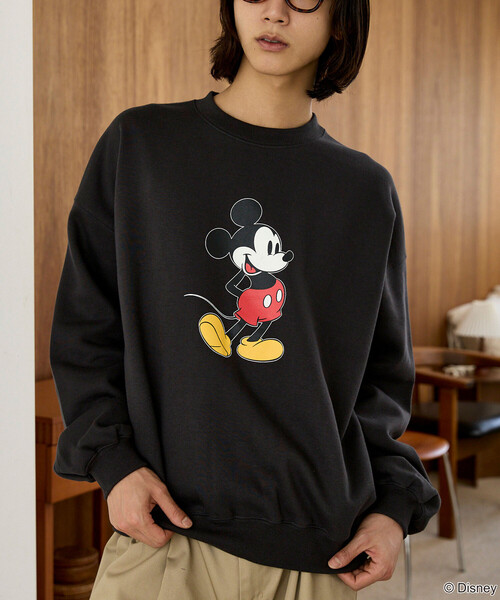 PUBLUX(パブリュクス)の「PUBLUX/パブリュクス Mickey Mouse/ミッキーマウス/ プリントスウェット 限定展開(スウェット・メンズ・チャコールグレー/イエロー/ブラウン/ライトグレー・SMALL/MEDIUM/LARGE)」の21枚目の写真