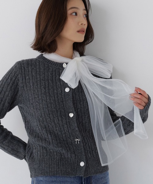 NATURAL BEAUTY BASIC（ナチュラルビューティーベーシック）の「アソートボタンケーブルカーディガン（カーディガン/ボレロ・レディース・チャコールグレー/ブルー/オフホワイト・FREE）」の13枚目の写真