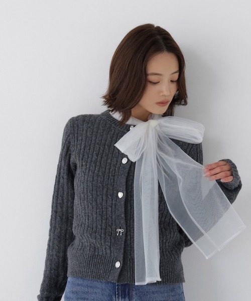 NATURAL BEAUTY BASIC（ナチュラルビューティーベーシック）の「アソートボタンケーブルカーディガン（カーディガン/ボレロ・レディース・チャコールグレー/ブルー/オフホワイト・FREE）」の17枚目の写真