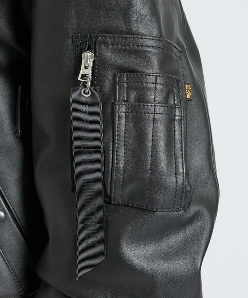 Alpha Industries(アルファインダストリーズ)の「【Alpha Industries/アルファ インダストリーズ】LEATHER MA-1 FLIGHT JACKET / リアルレザー / ユニセックス(JAPAN EXCLUSIVE)(ライダースジャケット・メンズ・ブラック・M/L/XL)」の8枚目の写真
