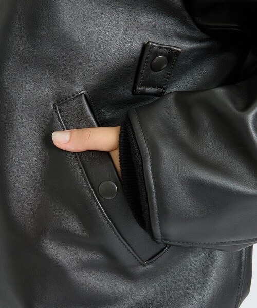 Alpha Industries(アルファインダストリーズ)の「【Alpha Industries/アルファ インダストリーズ】LEATHER MA-1 FLIGHT JACKET / リアルレザー / ユニセックス(JAPAN EXCLUSIVE)(ライダースジャケット・メンズ・ブラック・M/L/XL)」の7枚目の写真