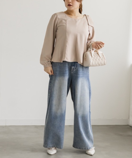 CLETTE(クレット)の「ショルダーリボンペプラムブラウス(シャツ/ブラウス・レディース・ネイビー/ブラック/ピンクベージュ・LL/4L/3L)」の11枚目の写真