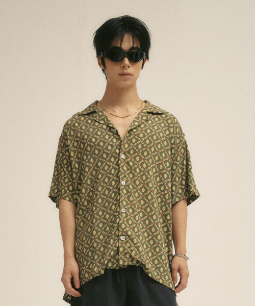 VILLA RAY（ヴィラ・レイ）の「オリーブクラブ メンズ ビスコースシャツ（シャツ/ブラウス・メンズ・その他・MEDIUM/LARGE/X-LARGE）」の2枚目の写真
