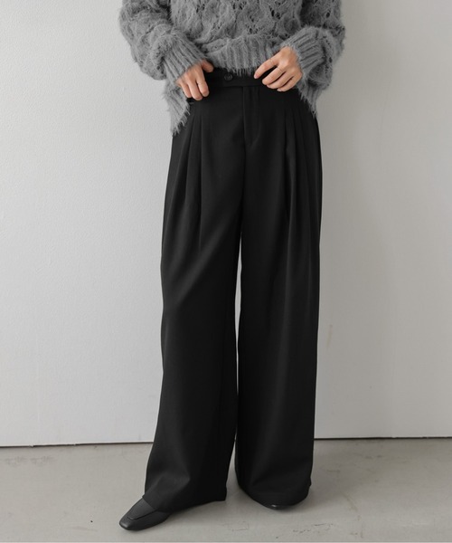 AMELY(エミリー)の「タックワイドパンツ/アシンメトリー/リラクシー(その他パンツ・レディース・ブラック/チャコール/ブラウン/カーキブラウン・M/L)」の1枚目の写真