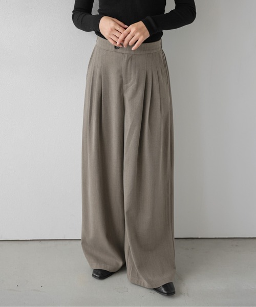 AMELY(エミリー)の「タックワイドパンツ/アシンメトリー/リラクシー(その他パンツ・レディース・ブラック/チャコール/ブラウン/カーキブラウン・M/L)」の16枚目の写真