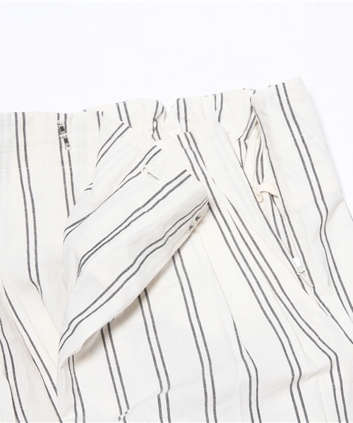 LBC（エルビーシー）の「コットンリネンタック使いガウチョパンツ（その他パンツ・レディース・オフホワイト/オリーブ/ネイビー・MEDIUM/LARGE）」の10枚目の写真