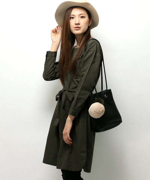 LBC（エルビーシー）の「コットンツイル微起毛チュニックワンピース           （ワンピース・レディース・ライトブラウン/ネイビー/グリーン・LARGE/MEDIUM）」の3枚目の写真