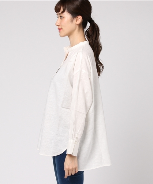 LBC（エルビーシー）の「リネンコットンバンドカラーシャツ              （シャツ/ブラウス・レディース・ライトブルー/ホワイト/ネイビー・LARGE/MEDIUM）」の5枚目の写真