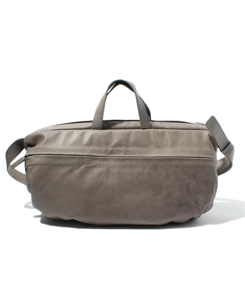 CAMPER(カンペール)の「PARERA ナナメ掛けショルダーM(ショルダーバッグ・レディース・グレー・FREE)」の3枚目の写真