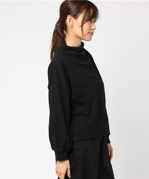 earth music&ecology(アースミュージックアンドエコロジー)の「・ボトルネックボリュームスリーブプルオーバー(Tシャツ/カットソー・レディース・ブラック/ネイビー/ダークグリーン/杢グレー/ブラウン/アイボリー・FREE)」の12枚目の写真