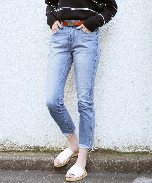 LOWRYS FARM（ローリーズファーム）の「ＣＯＮＥ＊ガールフレンド　778791 （デニムパンツ・レディース・ブルー/ワンウォッシュ/ブラック/ブルー系その他・LARGE/MEDIUM/SMALL）」の4枚目の写真