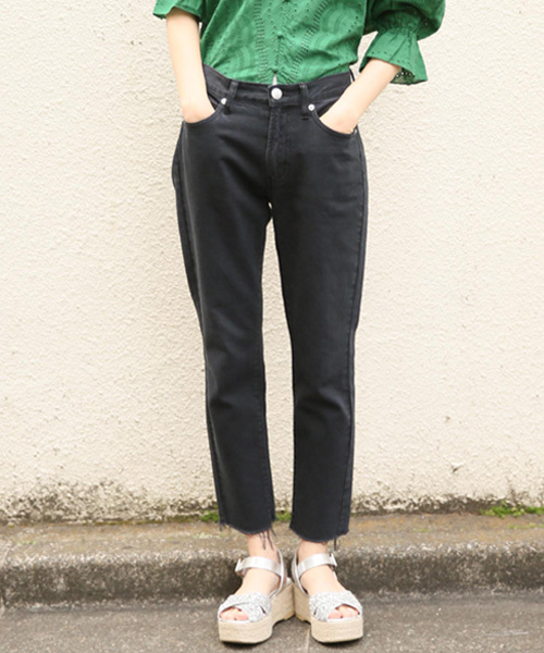 LOWRYS FARM（ローリーズファーム）の「ＣＯＮＥ＊ガールフレンド　778791 （デニムパンツ・レディース・ブルー/ワンウォッシュ/ブラック/ブルー系その他・LARGE/MEDIUM/SMALL）」の2枚目の写真