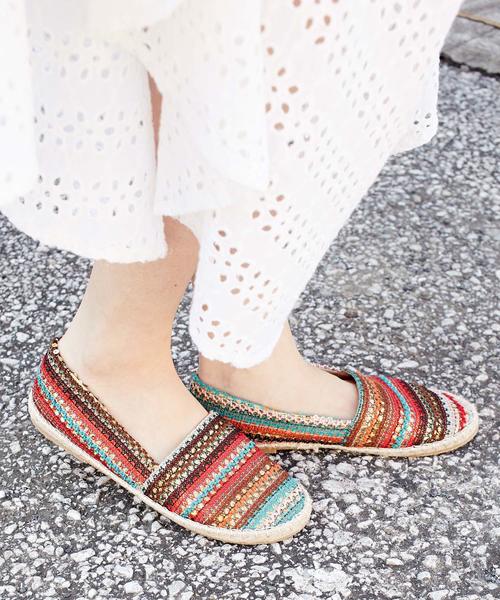 チャイハネ（チャイハネ）の「【チャイハネ】シャイニースリッポン（スリッポン・レディース・ブラック/レッド・LARGE/MEDIUM）」の2枚目の写真