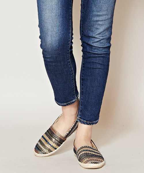 チャイハネ（チャイハネ）の「【チャイハネ】シャイニースリッポン（スリッポン・レディース・ブラック/レッド・LARGE/MEDIUM）」の6枚目の写真