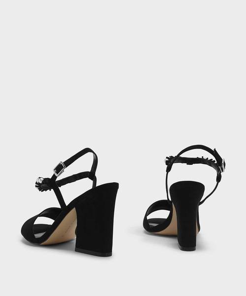 CHARLES & KEITH（チャールズ & キース）の「パールエンベリッシュサンダル / PEARL EMBELLISHED SANDALS（サンダル・レディース・ブラック/ピンク・23cm/23.5cm/24.5cm/25cm）」の5枚目の写真