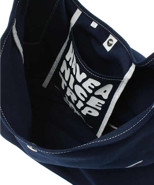 BEAMS BOY（ビームスボーイ）の「SOFT CREAM / メッセンジャーバッグ（ショルダーバッグ・レディース・ネイビー/その他1/ナチュラル/ブラック・ONE SIZE）」の18枚目の写真